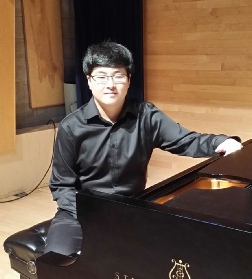 Andrew Son (pianist)